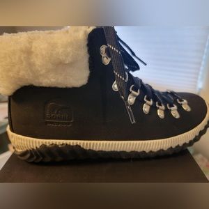 Womens Sorel Out and About Conquest Boots
